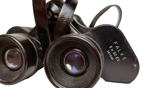 Fernglas K8