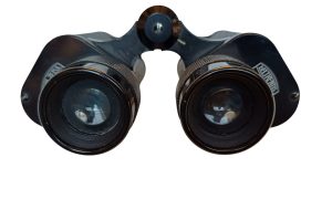 Fernglas K8