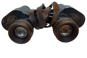 Fernglas K8