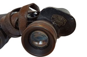 Fernglas K8