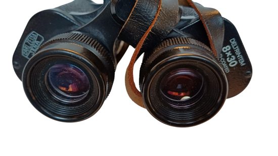 Fernglas K8