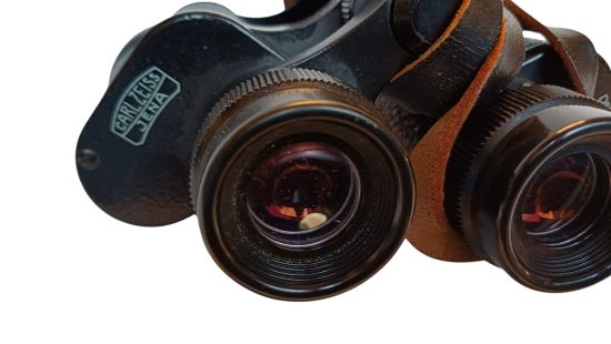 Fernglas K8