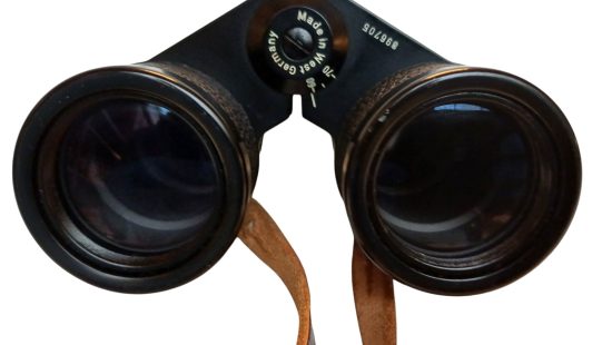 Fernglas K8