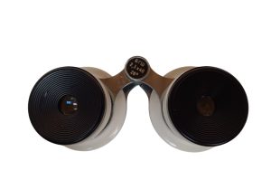 Fernglas K8