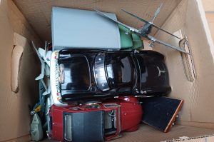 Diverse Modellautos und Flieger K10
