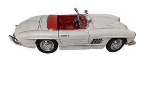 Modellauto Mercedes Benz 300SL K2