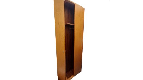 Garderobenschrank