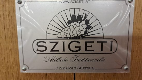 Szigeti Flaschenregal