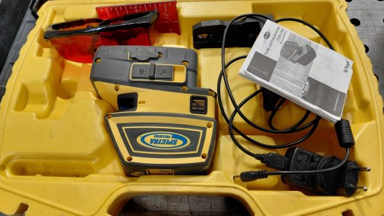 Punkt und Kreuzlinienlaser