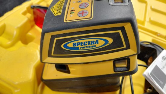 Punkt und Kreuzlinienlaser