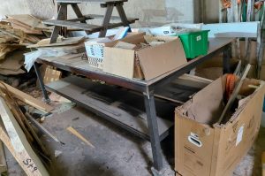 Fahrbarer Arbeitstisch A