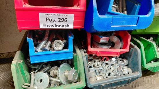 Schrauben und Kleinteile