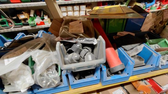 Kompletter Regalinhalt