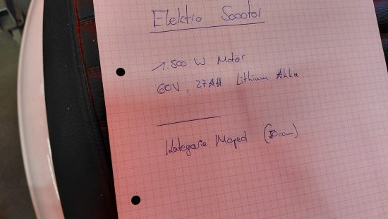 Elektroroller FIN: L2BB0554XNB530077