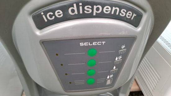 Eiswürfelmaschine