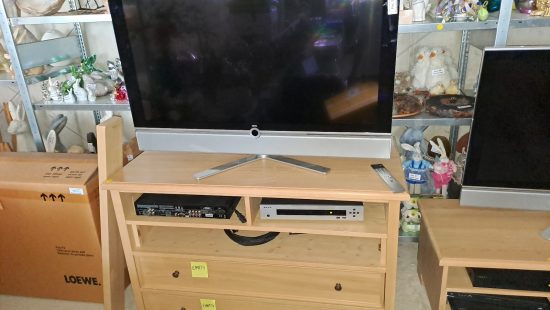 TV Gerät mit Unterschrank