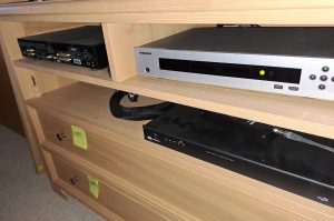 TV Gerät mit Unterschrank