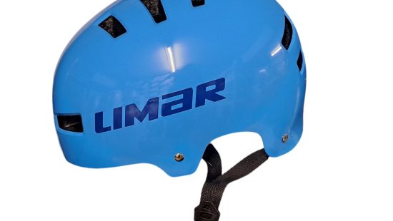 Helm blau