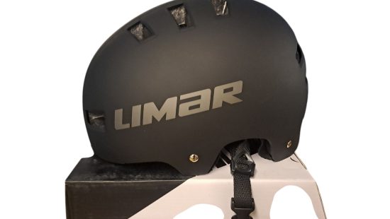 Helm schwarz matt