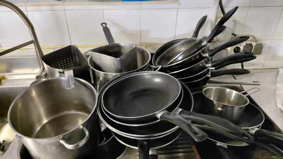 Kochtöpfe und Pfannen L