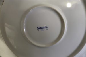 Diverse Teller weiß L