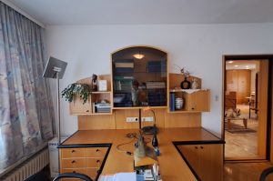 Schreibtischverbau