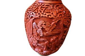 Asiatische Reliefvase WZ EG