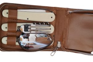 Reisebesteck in Etui BÜ OG