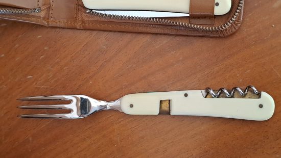 Reisebesteck in Etui BÜ OG