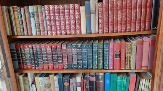 Bücher BÜ OG