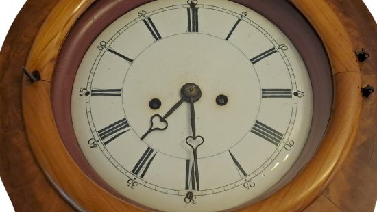Historische Standuhr WZ EG