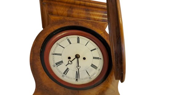 Historische Standuhr WZ EG