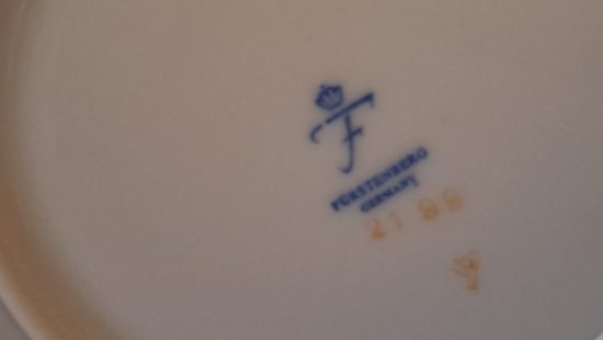 Porzellanschalen WZ EG