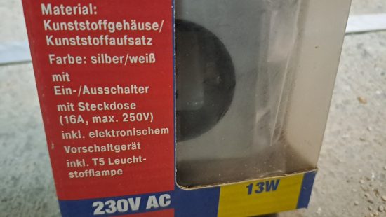 Lichtleiste mit Steckdose