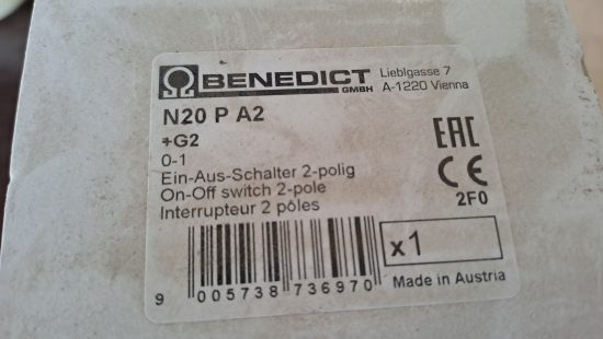 Ein-Aus Schalter K14
