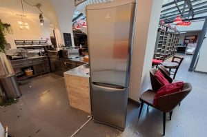 Kühl-Gefrierschrank