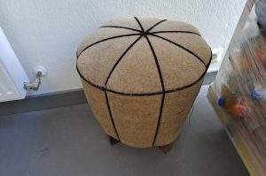 Bon Bon Hocker