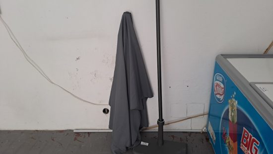Sonnenschirm mit Ständer L