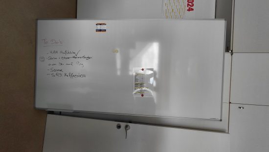 Whiteboard B OG