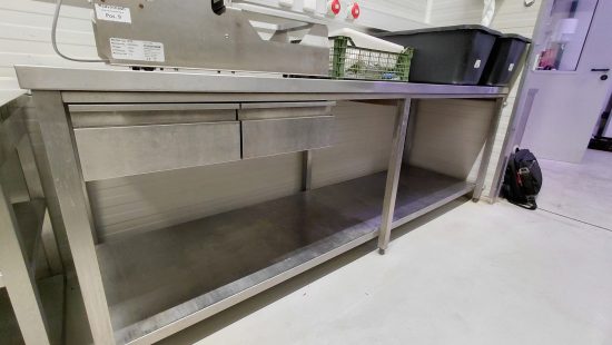 Gastro Arbeitstisch F