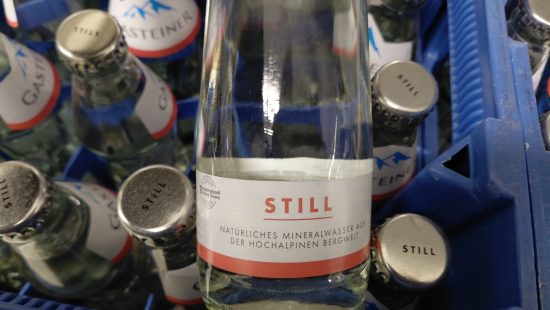 Mineralwasser still