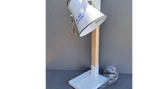 Stehlampe