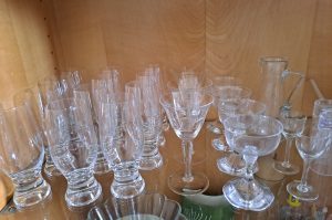Diverse Gläser KÜ
