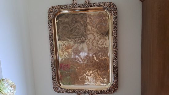 Versilbertes Tablett