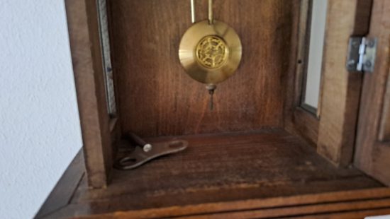 Wanduhr