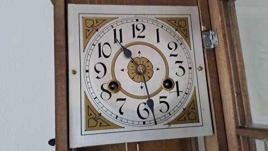 Wanduhr