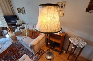 Stehlampe