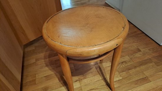 Thonet Hocker VZ