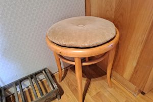 Thonet Hocker VZ