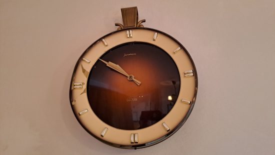 Wanduhr VZ